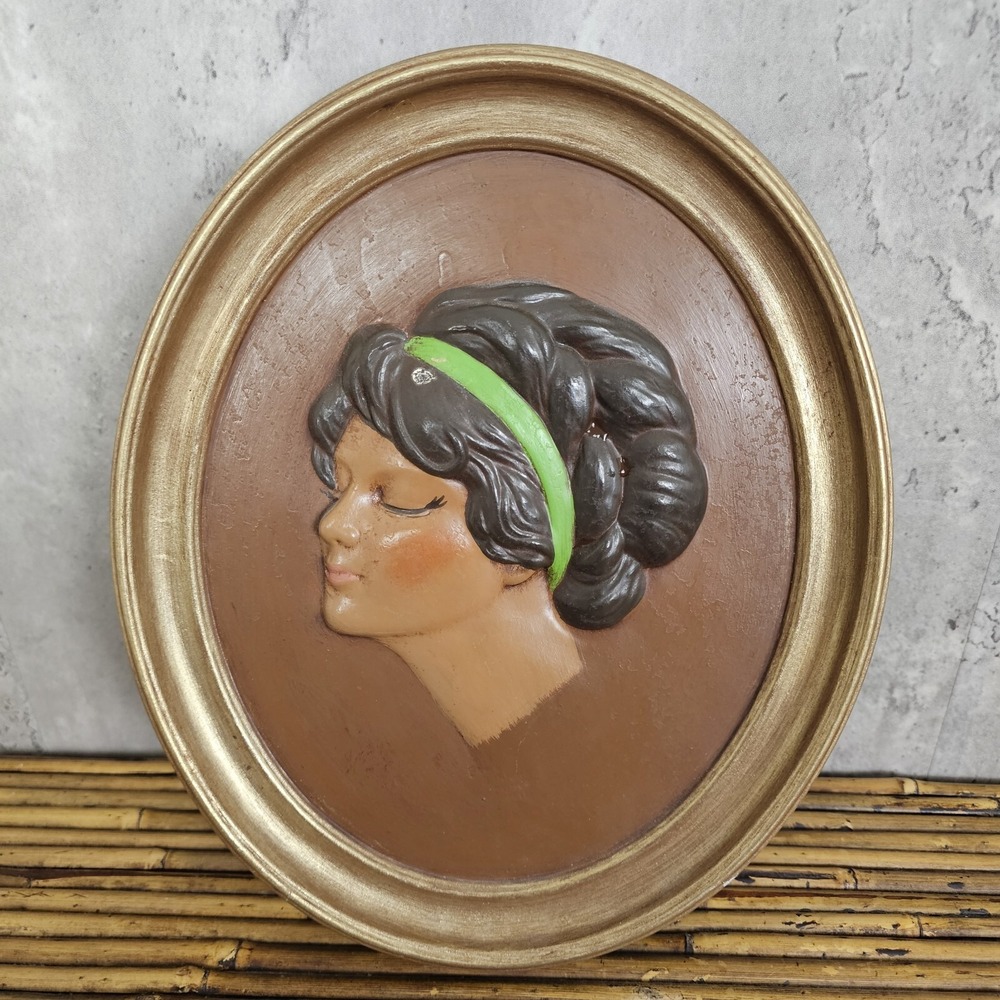 Vintage Art Deco Erma Gillilard‎ Duncan Lady Cameo Wall Plaque Chalkware Flapper